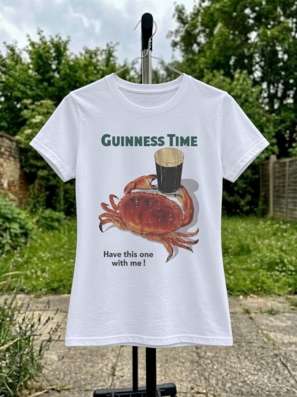 Guinness Time Crab Beer Pint Funny Foodie Graphic T-Shirt Gildan Women Tee